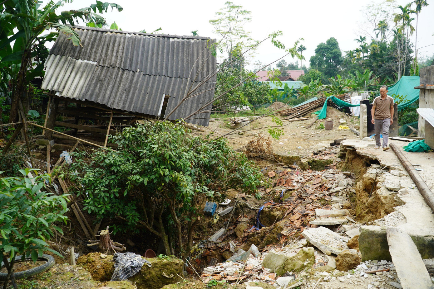 Sau vụ việc, chính quyền huyện Hương Khê phối hợp với liên đoàn Địa chất Bắc Trung Bộ lên phương án tìm nguyên nhân. Hiện, liên đoàn Địa chất Bắc Trung Bộ đã hoàn thành đề cương dự án khảo sát xác định nguyên nhân và gửi UBND huyện Hương Khê xem xét.