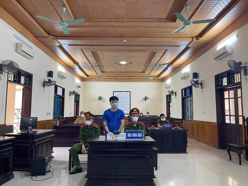 Bị cáo Đức tại phiên tòa xét xử.