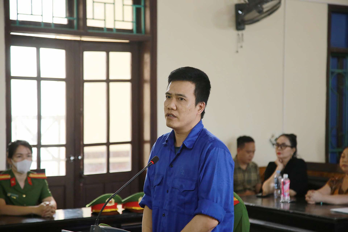 Bị cáo Mai Chí Phương tại phiên toà xét xử.