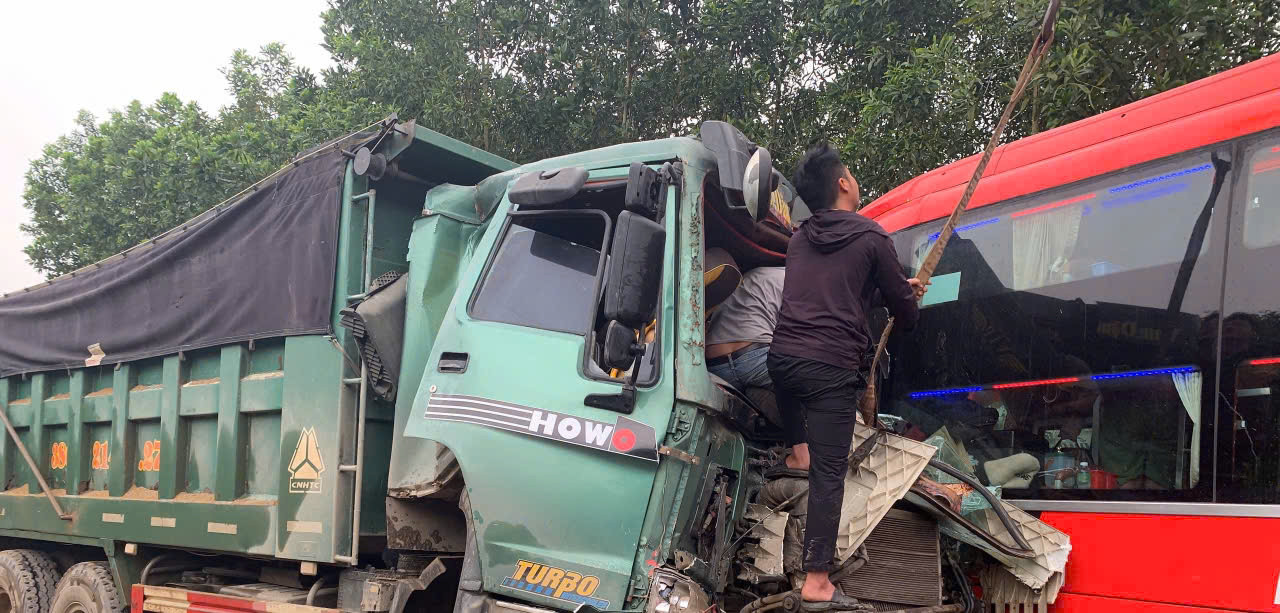 Hiện trường vụ tai nạn. Hiện trường vụ tai nạn.