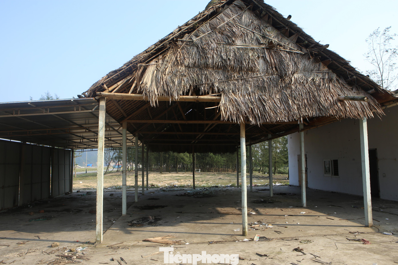 Hình ảnh nhà hàng đóng cửa là tình cảnh chung của các nhà hàng nơi đây.