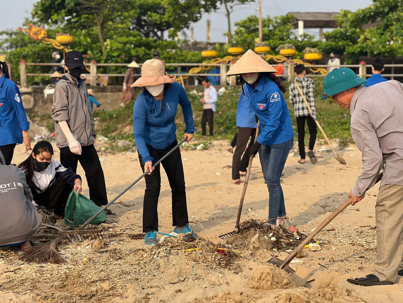 Đây là một hoạt động rất ý nghĩa nhằm chung tay góp sức bảo vệ môi trường.