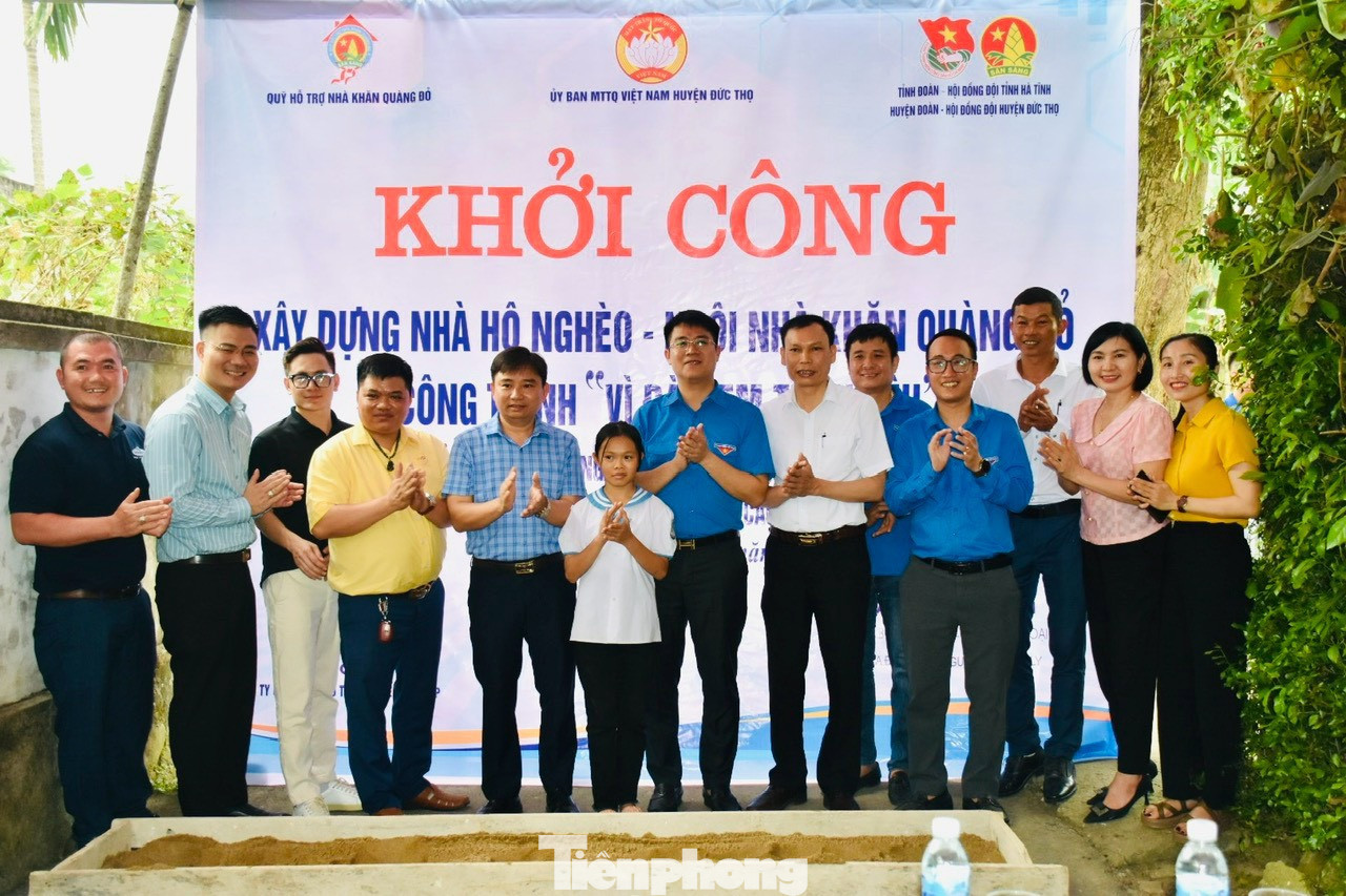 Chương trình đã tổ chức lễ khởi công trao tặng 1 nhà "Khăn quàng đỏ" cho em Nguyễn Thị Ngọc Phương, là học sinh có hoàn cảnh đặc biệt khó khăn của Trường Tiểu học Quang Vĩnh (huyện Đức Thọ).