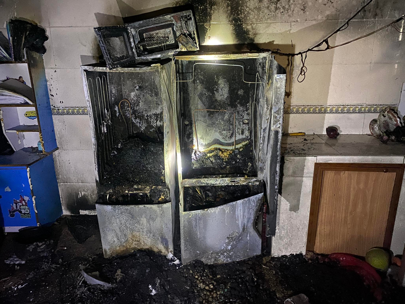 Công an huyện Nghi Xuân đang làm rõ hành vi đốt nhà cha mẹ ruột của Hùng.