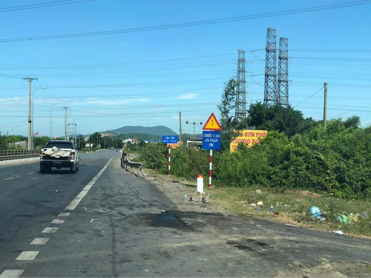 Hiện trường nơi xảy ra vụ tai nạn giao thông.