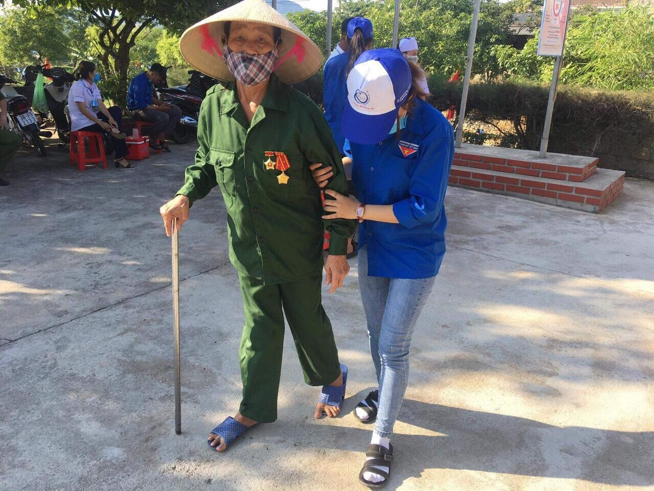 Tại huyện Kỳ Anh, toàn huyện thành lập 20 đội, chia ra 141 tổ với sự tham gia của gần 600 ĐVTN.