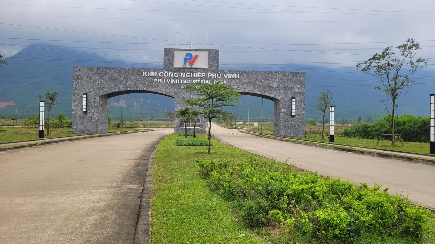 Dự án do Công ty TNHH Đầu tư xây dựng Hạ tầng Phú Vinh làm chủ đầu tư với nguồn vốn gần 2.000 tỷ đồng, diện tích 232 ha, thời hạn 50 năm thực hiện.
