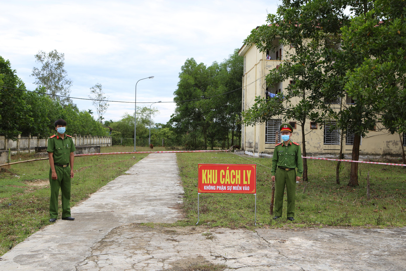 Một điểm cách ly tại huyện Hương Khê. Một điểm cách ly tại huyện Hương Khê.