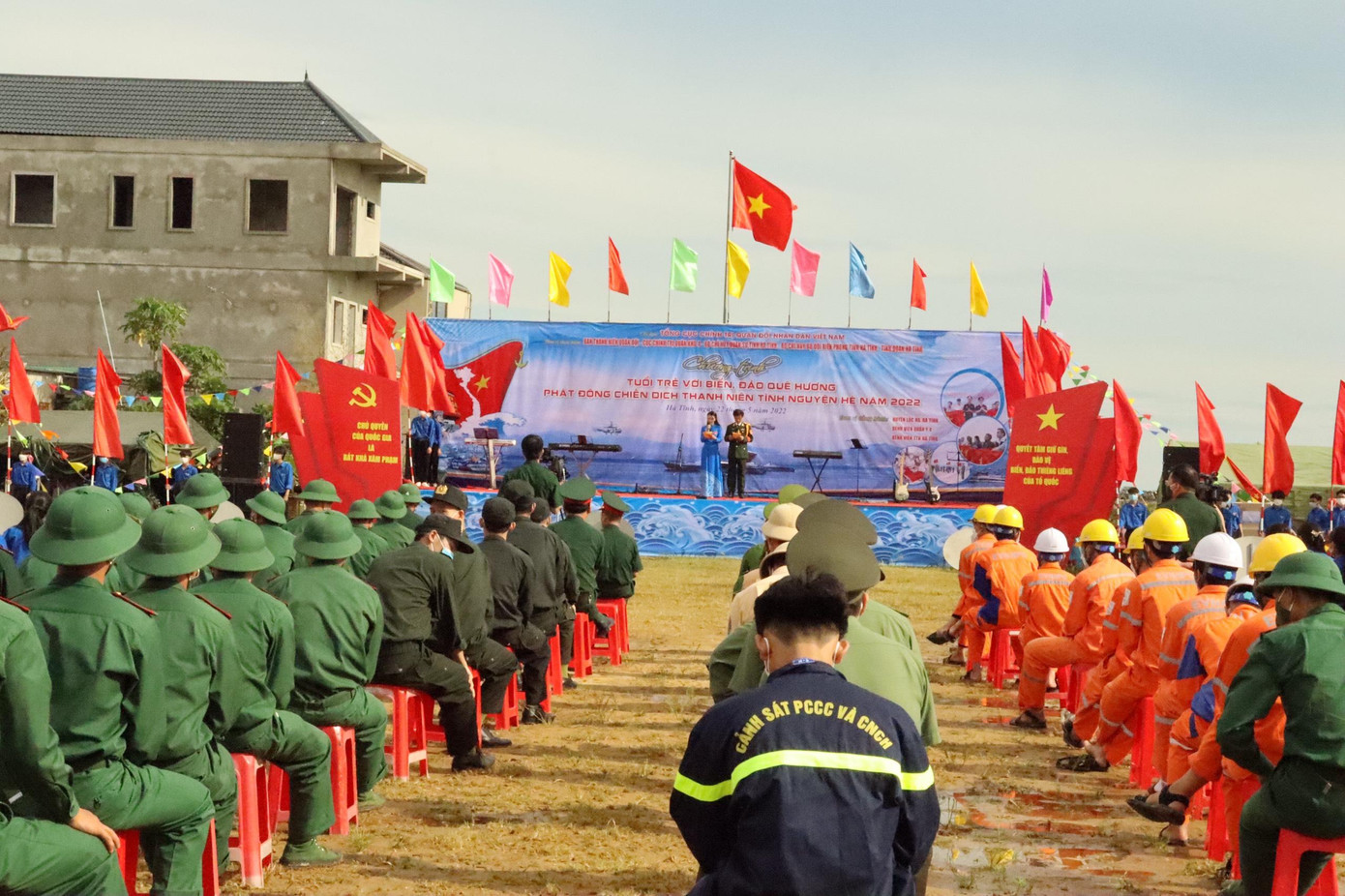Chương trình "Tuổi trẻ với biển đảo quê hương" và phát động “Chiến dịch Thanh niên tình nguyện hè năm 2022 là một trong những hoạt động chào mừng kỷ niệm 132 năm ngày sinh chủ tịch Hồ Chí Minh và Đại hội đại biểu Đoàn Thanh niên Cộng sản Hồ Chí Minh quân đội lần thứ X, Đại hội Đoàn Thanh niên Cộng sản Hồ Chí Minh tỉnh Hà Tĩnh lần thứ 18, tiến tới Đại hội Đoàn toàn quốc lần thứ 12. Chương trình "Tuổi trẻ với biển đảo quê hương" và phát động “Chiến dịch Thanh niên tình nguyện hè năm 2022 là một trong những hoạt động chào mừng kỷ niệm 132 năm ngày sinh chủ tịch Hồ Chí Minh và Đại hội đại biểu Đoàn Thanh niên Cộng sản Hồ Chí Minh quân đội lần thứ X, Đại hội Đoàn Thanh niên Cộng sản Hồ Chí Minh tỉnh Hà Tĩnh lần thứ 18, tiến tới Đại hội Đoàn toàn quốc lần thứ 12.