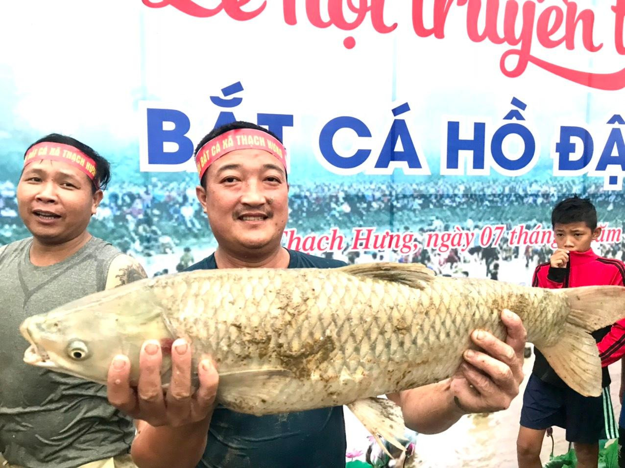 Lễ hội không chỉ là nét văn hoá đặc sắc vùng miền mà còn tạo sự kết nối, đoàn kết của người dân địa phương đồng thời tái tạo nguồn thức ăn cho các loại thủy sản tự nhiên sinh sản vào mùa vụ tiếp theo.