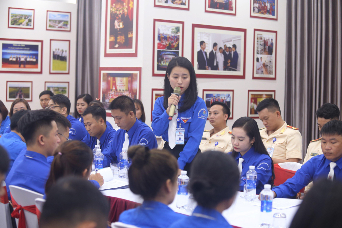 Chị Nguyễn Thị Thu Hiền – Bí Thư Đoàn xã Việt Tiến chia sẻ ý kiến tại diễn đàn.