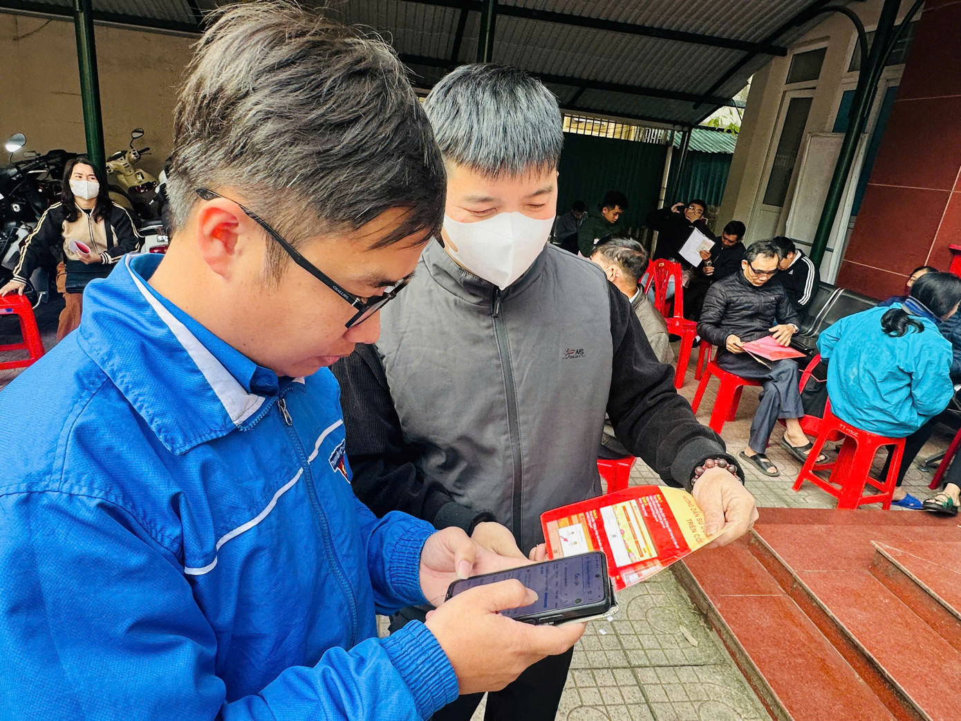 “Ngày thứ Bảy tình nguyện giải quyết thủ tục hành chính cho nhân dân” được tổ chức đồng loạt đã tạo nên hiệu ứng lan tỏa và là một hoạt động ý nghĩa, thể hiện tinh thần xung kích, sáng tạo của cán bộ, công chức trẻ, đoàn viên thanh niên.