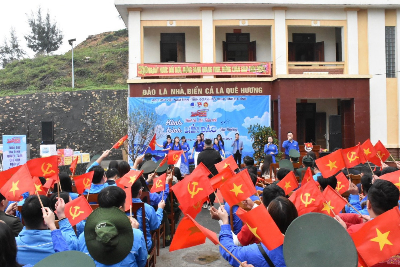 Chương trình được tổ chức tại đảo Sơn Dương (thuộc xã Kỳ Lợi, thị xã Kỳ Anh, Hà Tĩnh).