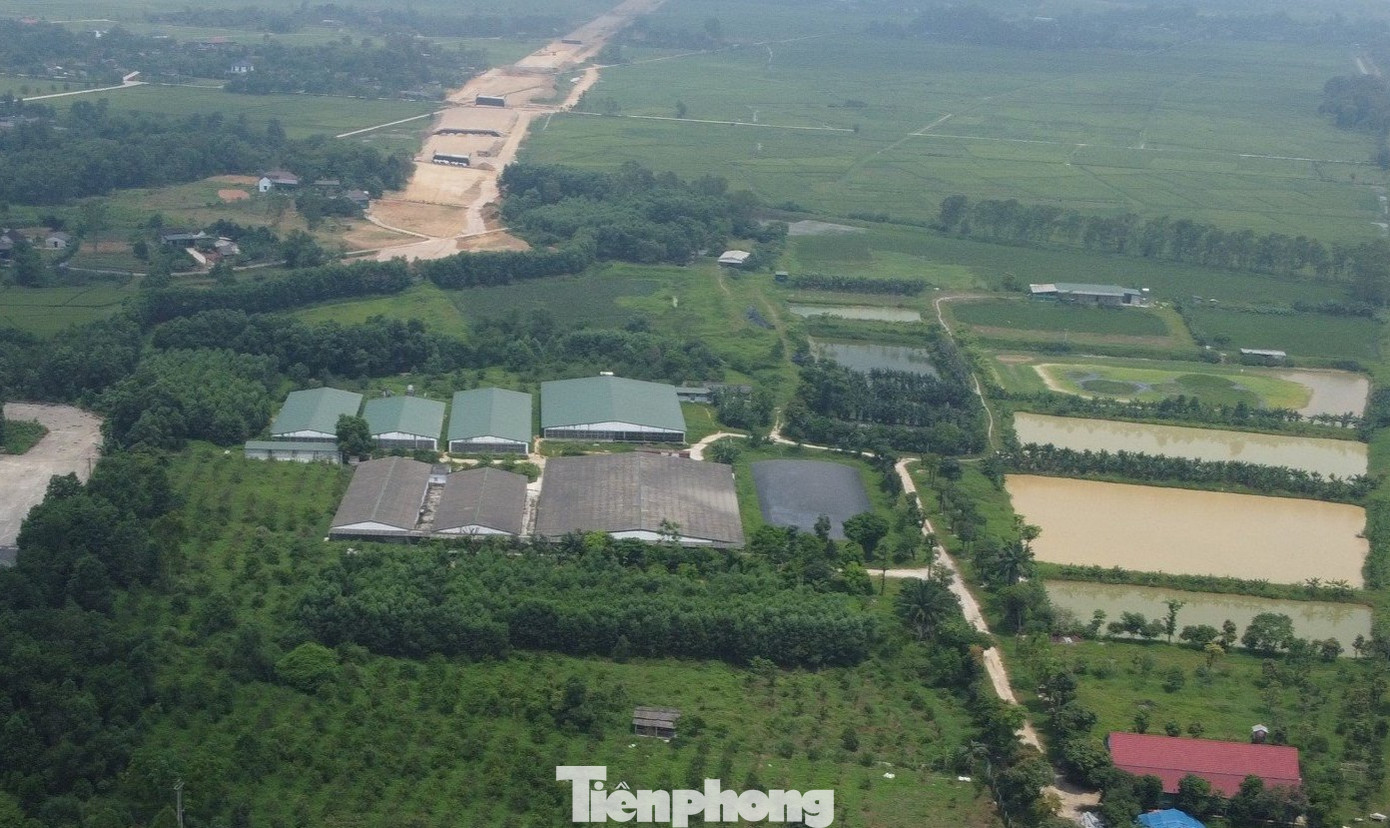 Dự án trang trại chăn nuôi lợn tại xã Việt Tiến (huyện Thạch Hà) đang vướng mắc, chưa giải phóng mặt bằng xong.