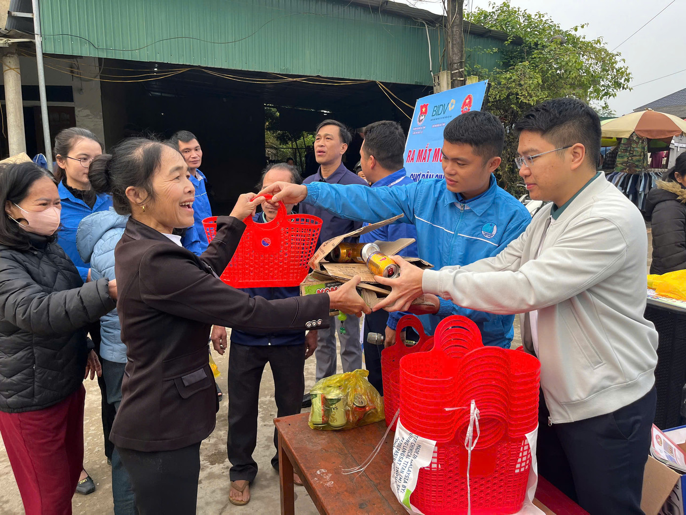 Chương trình là hành động thiết thực của tuổi trẻ thành phố Hà Tĩnh góp phần nâng cao nhận thức và ý thức về bảo vệ môi trường, hạn chế tối đa việc sử dụng sản phẩm nhựa dùng 1 lần, đồng thời thực hiện hiệu quả chương trình chuyển đổi số.