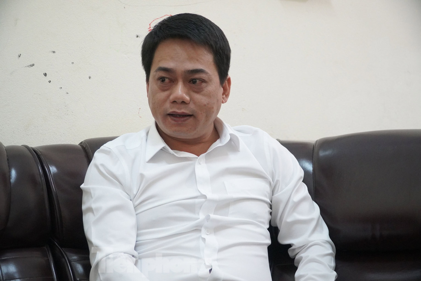 Ông Nguyễn Việt Hùng - Trưởng Phòng khoa học và hợp tác quốc tế (Vườn quốc gia Vũ Quang). Ông Nguyễn Việt Hùng - Trưởng Phòng khoa học và hợp tác quốc tế (Vườn quốc gia Vũ Quang).