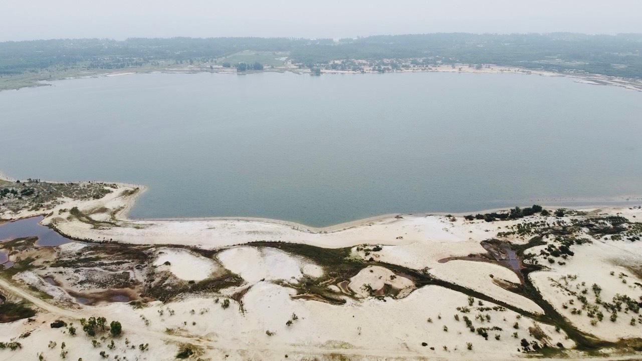 Toàn cảnh mỏ sắt Thạch Khê nhìn từ trên cao.