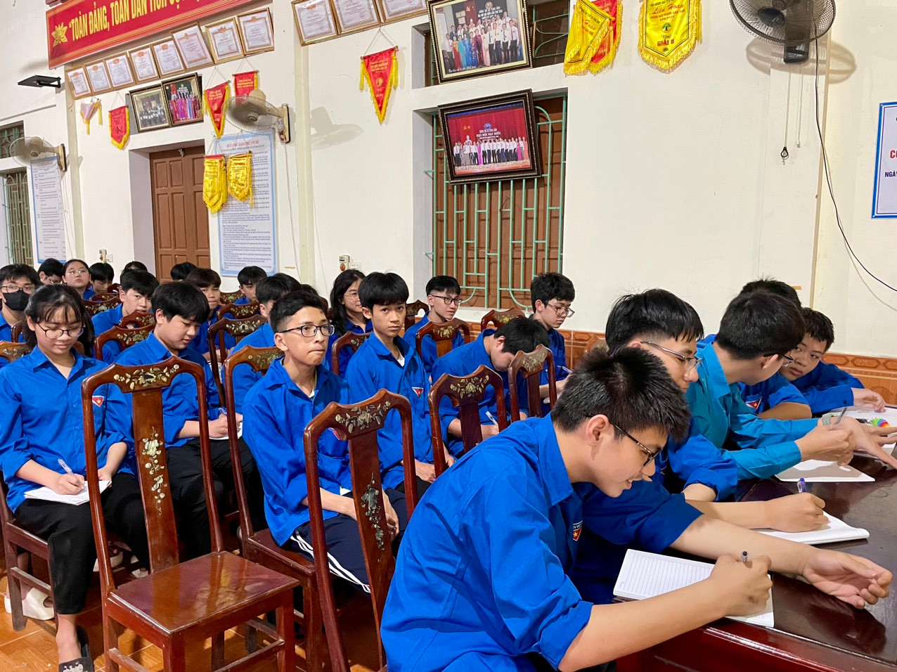 Bên cạnh đó, trên địa bàn huyện cũng tổ chức các đợt sinh hoạt chính trị thông qua các diễn đàn, tọa đàm, sinh hoạt với chủ đề “Đảng ta thật là vĩ đại”; “Tổng Bí thư Trần Phú - Người chiến sĩ cộng sản kiên trung, nhà lãnh đạo xuất sắc của Đảng và cách mạng Việt Nam”...