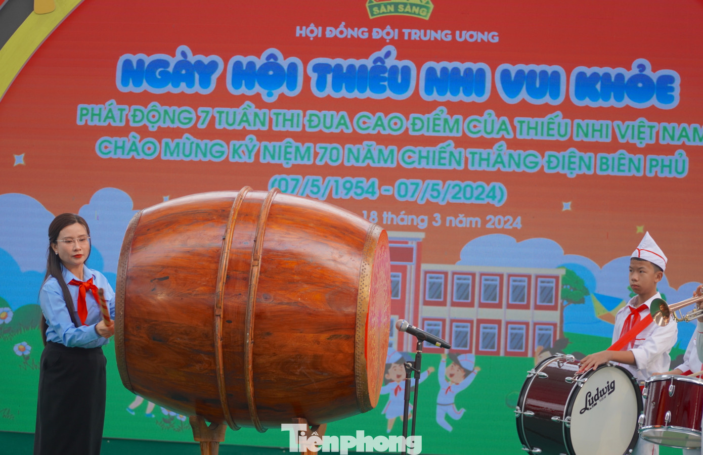 Hội đồng Đội T.Ư đã chính thức phát động trong thiếu nhi cả nước đợt đua cao điểm chào mừng kỷ niệm 70 năm Chiến thắng Điện Biên Phủ.