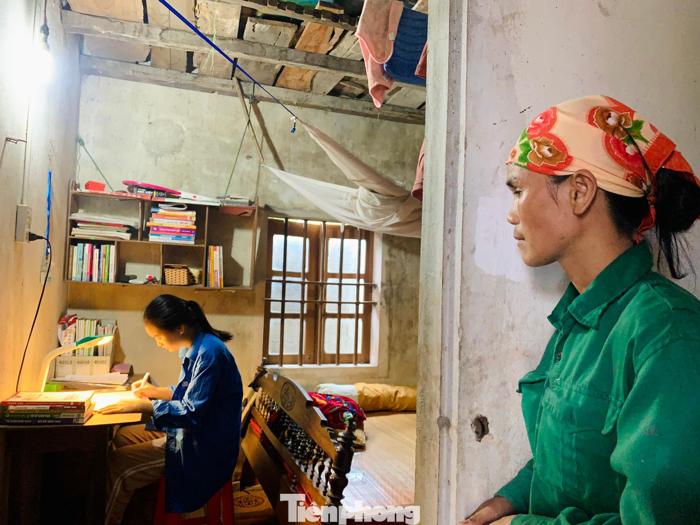 Mẹ Sang, người cho em động lực để em vượt qua nghịch cảnh, vươn lên trong học tập.