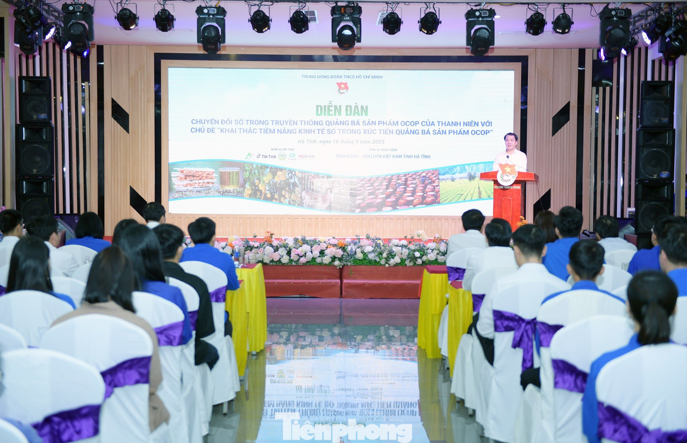 Toàn cảnh buổi diễn đàn. Toàn cảnh buổi diễn đàn.