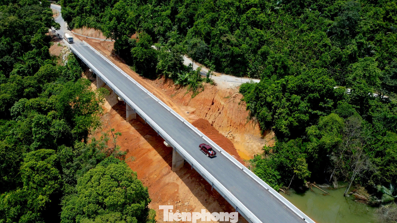 Theo tính toán của ngành chức năng, sau khi quốc lộ 8A được nâng cấp sẽ giúp phương tiện giao thông từ thị trấn Phố Châu lên cửa khẩu Cầu Treo thuận lợi hơn. Ngoài ra cũng tạo động lực mới, kích cầu hoạt động giao thương giữa Việt Nam, Lào và Thái Lan thông qua cửa khẩu quốc tế Cầu Treo.