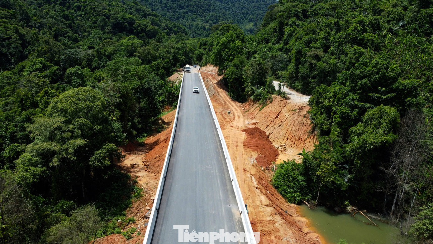 Theo tính toán của ngành chức năng, sau khi quốc lộ 8A được nâng cấp sẽ giúp phương tiện giao thông từ thị trấn Phố Châu lên cửa khẩu Cầu Treo thuận lợi hơn. Ngoài ra cũng tạo động lực mới, kích cầu hoạt động giao thương giữa Việt Nam, Lào và Thái Lan thông qua cửa khẩu quốc tế Cầu Treo.