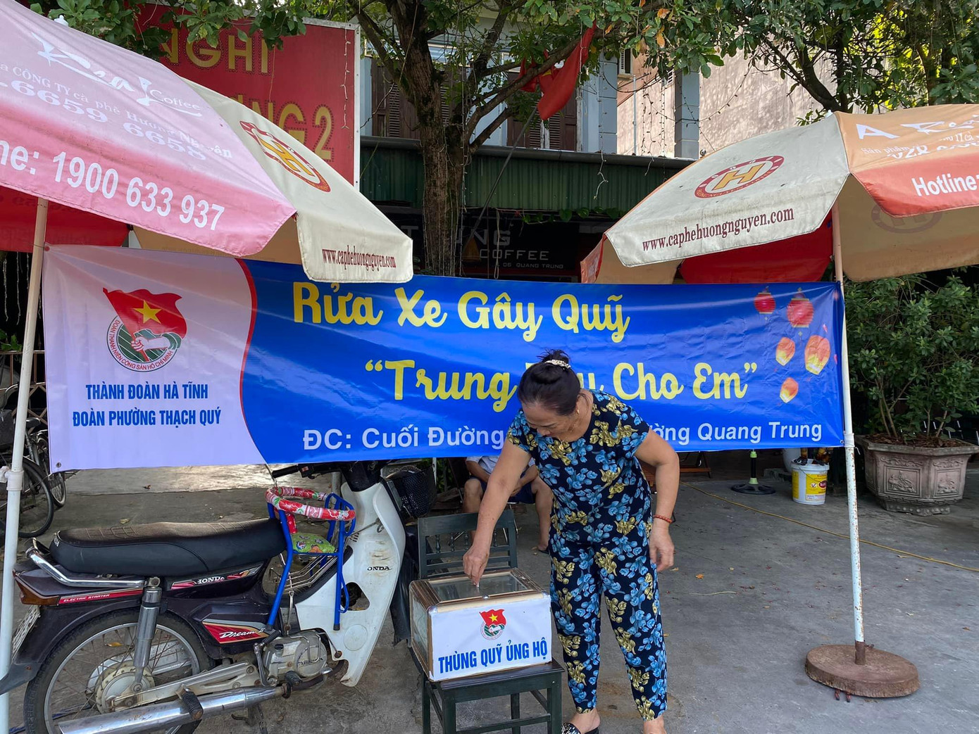 Mô hình này được Đoàn phường Thạch Quý triển khai nhằm gây quỹ để dành những suất quà tặng cho trẻ em nghèo nhân dịp Tết Trung thu. Mô hình này được Đoàn phường Thạch Quý triển khai nhằm gây quỹ để dành những suất quà tặng cho trẻ em nghèo nhân dịp Tết Trung thu.