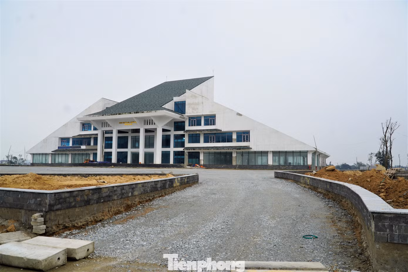 Trung tâm văn hoá huyện Lộc Hà (cũ).