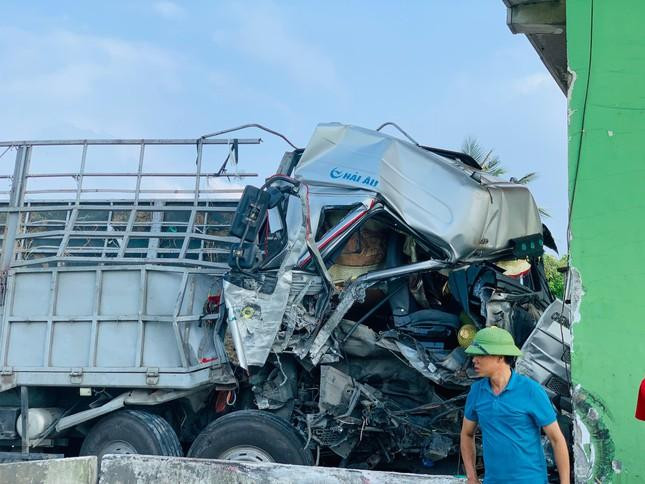 Nhiều vụ tai nạn đã xảy ra tại trạm thu phí này. Nhiều vụ tai nạn đã xảy ra tại trạm thu phí này.