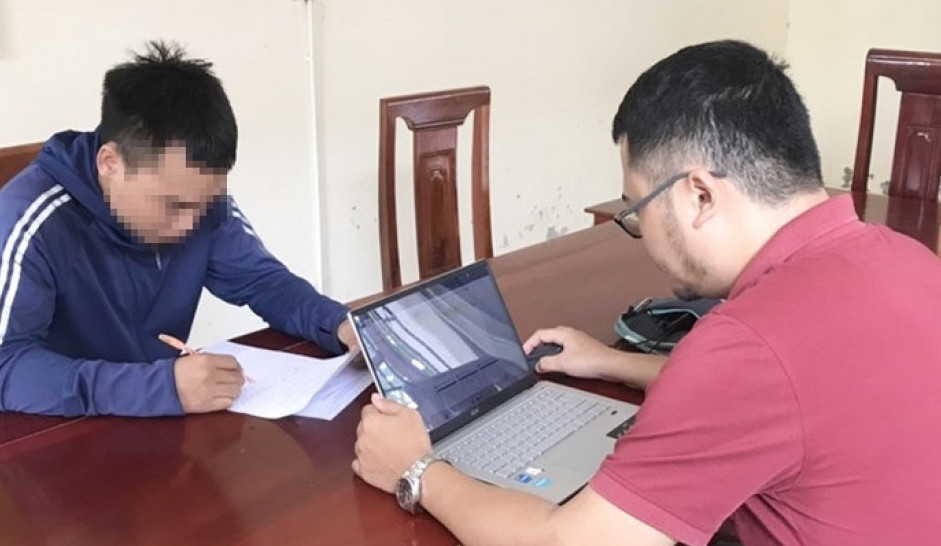 Lực lượng chức năng làm việc với đối tượng C.