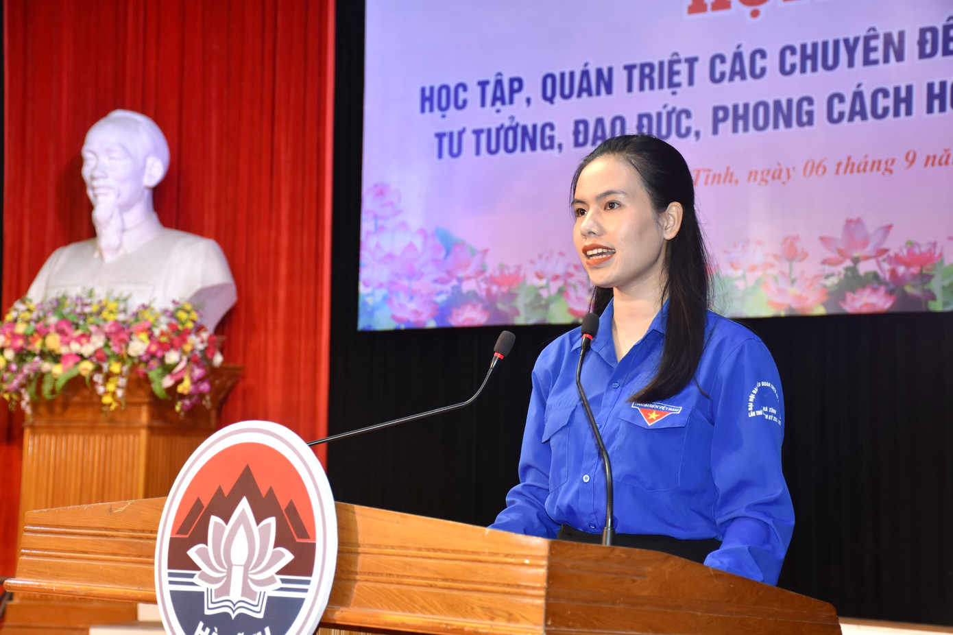 Chị Nguyễn Ny Hương - Bí thư Tỉnh Đoàn đề nghị các cấp bộ Đoàn trong toàn tỉnh tiếp tục lan tỏa, đẩy mạnh hơn nữa việc học và làm theo Bác. Chị Nguyễn Ny Hương - Bí thư Tỉnh Đoàn đề nghị các cấp bộ Đoàn trong toàn tỉnh tiếp tục lan tỏa, đẩy mạnh hơn nữa việc học và làm theo Bác.