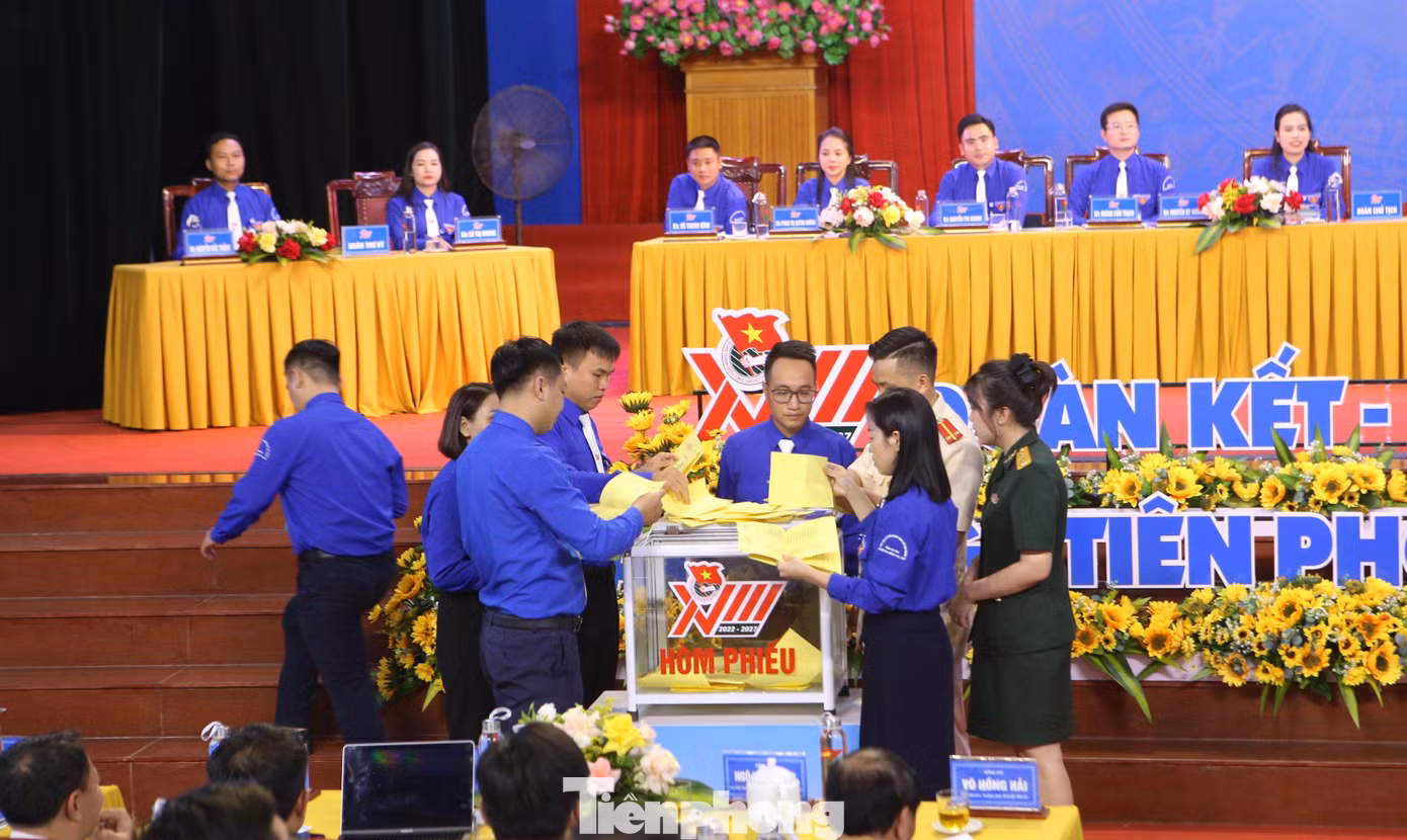 Kết quả của phiên làm việc thứ nhất tạo tiền đề, khí thế quyết tâm để Đại hội bước vào Phiên trọng thể sáng ngày mai 16/8.