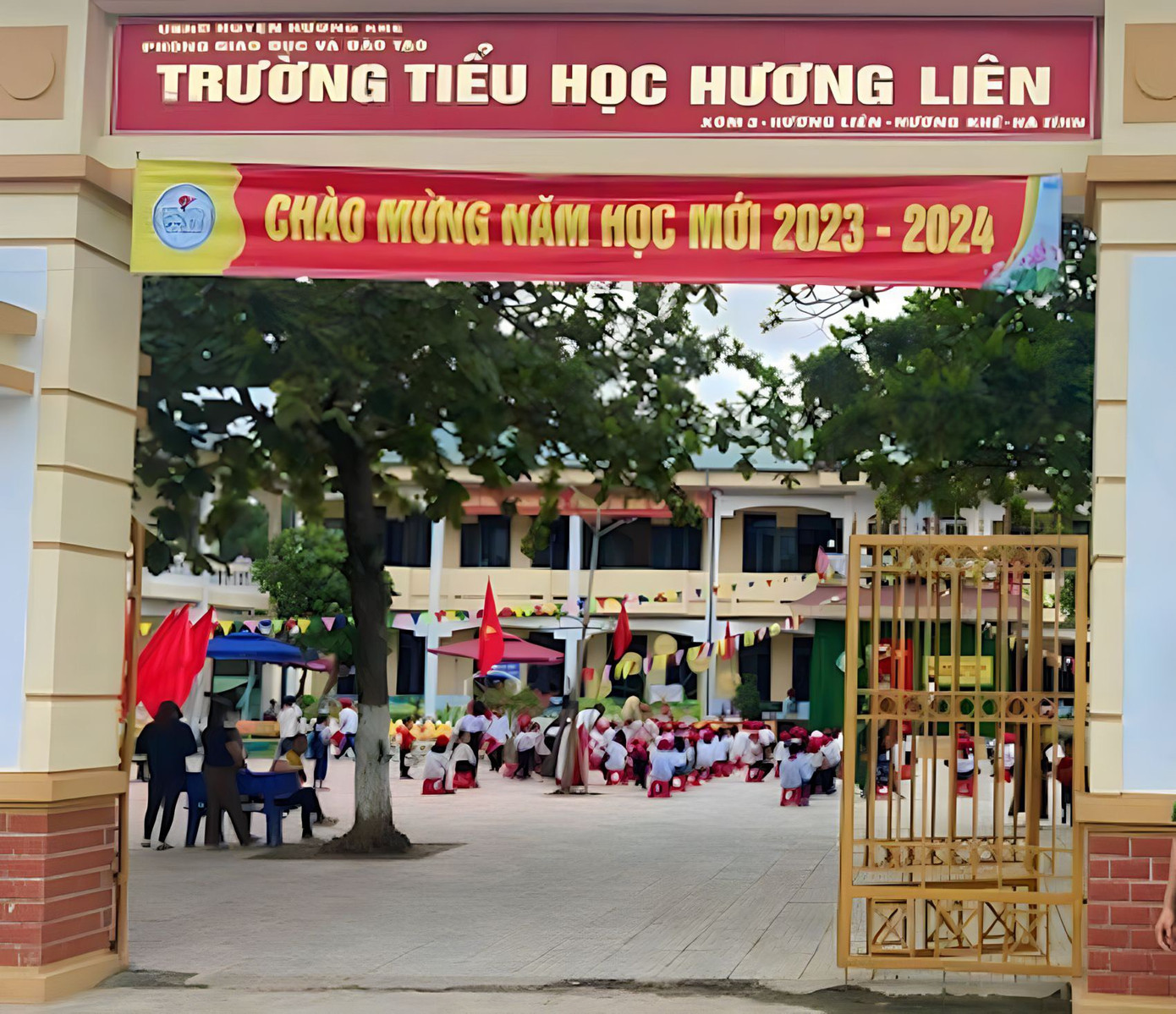 Tại huyện Hương Khê có 21 trường tiểu học nhưng chỉ có 5 giáo viên dạy môn Tin học. Tại huyện Hương Khê có 21 trường tiểu học nhưng chỉ có 5 giáo viên dạy môn Tin học.