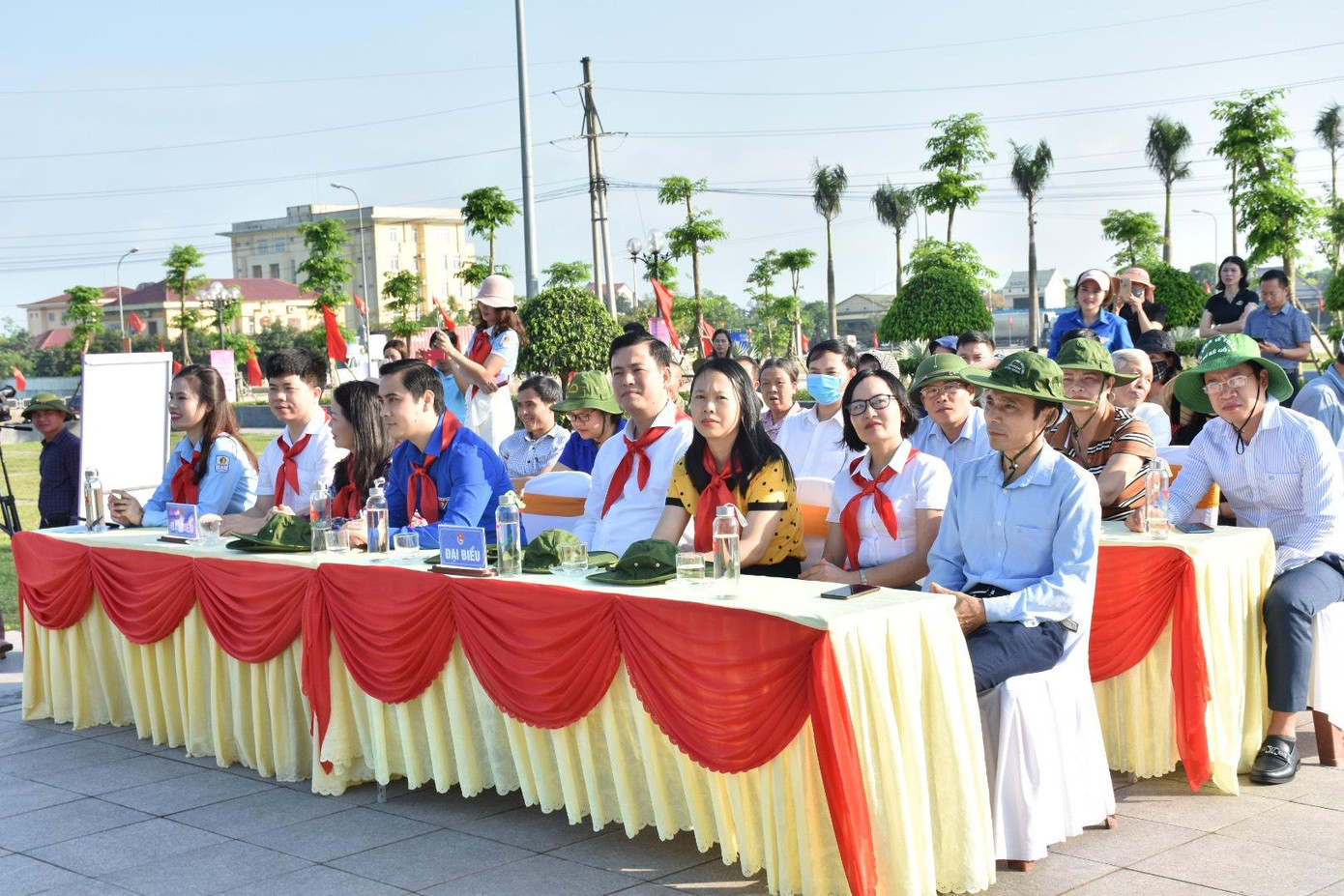 Chương trình được tổ chức nhân dịp kỷ niệm 115 năm ngày sinh Cố Tổng Bí thư Hà Huy Tập (24/4/1906-24/4/2021), hướng đến kỷ niệm 80 năm thành lập Đội TNTP Hồ Chí Minh (15/5/1941-15/5/2021).