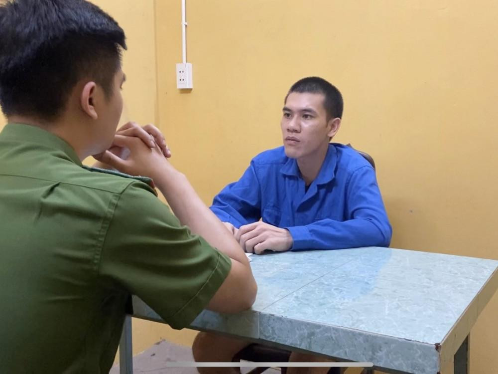 Đối tượng Nguyễn Ngọc Tuyền làm việc tại cơ quan điều tra. Đối tượng Nguyễn Ngọc Tuyền làm việc tại cơ quan điều tra.