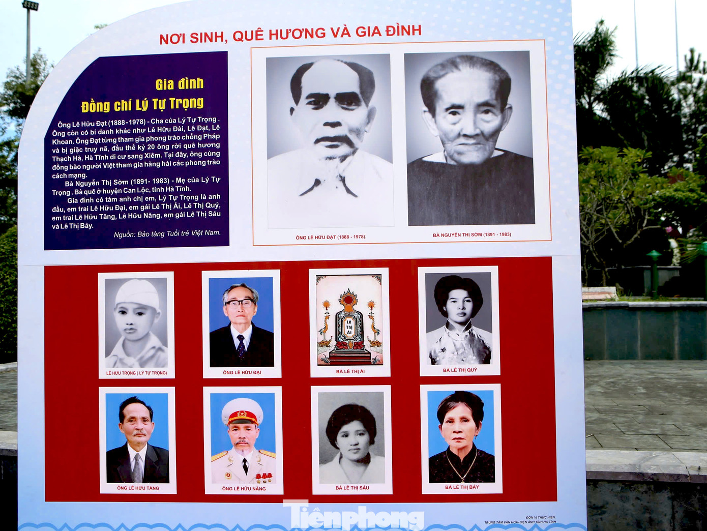 Những bức ảnh được trưng bày nhằm giới thiệu khái quát về quê hương Hà Tĩnh, một vùng đất giàu truyền thống lịch sử văn hoá, về gia đình, về quá trình hoạt động cách mạng của anh Lý Tự Trọng.