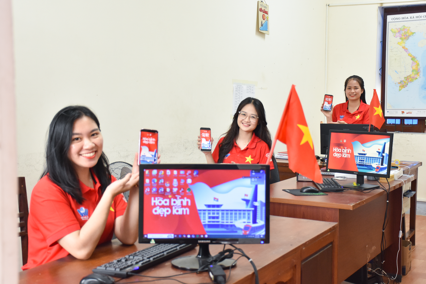 Đây là chiến dịch truyền thông quy mô lớn, hướng tới tôn vinh giá trị thiêng liêng của hòa bình, khơi dậy niềm tự hào dân tộc và khát vọng cống hiến của thế hệ trẻ Việt Nam. Đây không chỉ là một khẩu hiệu tuyên truyền, mà còn là lời nhắn gửi đầy cảm xúc về giá trị của hòa bình thiêng liêng được đánh đổi bằng máu và nước mắt.