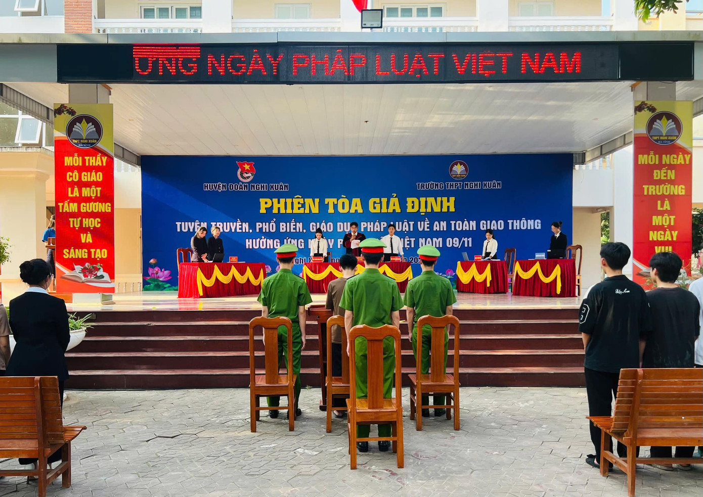 Thông qua phiên tòa giả định nhằm tuyên truyền, phổ biến Luật Nghĩa vụ quân sự cho các em học sinh, nhất là những nội dung cơ bản về quyền, nghĩa vụ và trách nhiệm của công dân, tổ chức, gia đình, đoàn thể và xã hội đối với việc thực hiện nghĩa vụ quân sự. Qua đó, góp phần nâng cao nhận thức, hiểu biết, thay đổi thái độ, hành vi và tạo sự chuyển biến tích cực trong công tác tuyển quân.