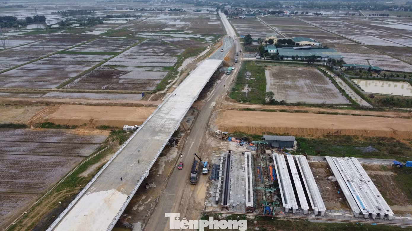 Tháng 10/2021, Khu Quản lý đường bộ 2 – Cục Đường bộ Việt Nam (trước đây là Cục Quản lý đường II – Tổng cục Đường bộ Việt Nam đã bàn giao gần 1,6km cho doanh nghiệp dự án là Công ty Cổ phần Đầu tư Phúc Thành Hưng và nhà thầu là Công ty TNHH Đại Hiệp để triển khai.