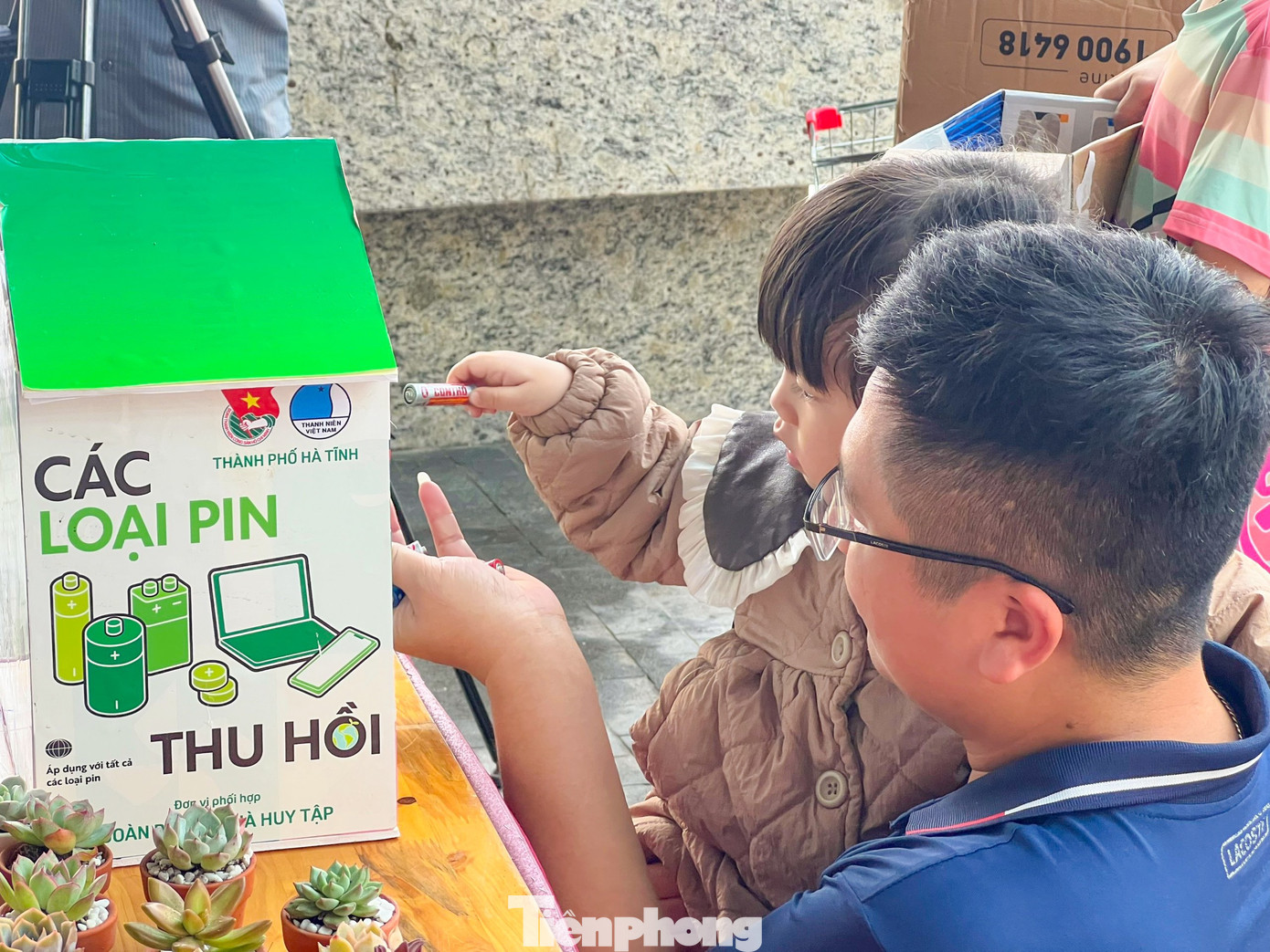 Những viên pin mặc dù nhìn rất nhỏ bé, tuy nhiên chứa rất nhiều thành phần hóa học, khó xử lý. Việc đổi pin lấy quà với mục đích tuyên truyền đối với mọi người dân, đặc biệt là thanh thiếu nhi trong ý thức bảo vệ môi trường, hệ sinh thái.