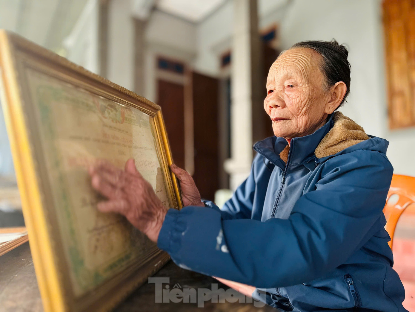 Bà Đặng Thị Xuân vợ liệt sĩ Nguyễn Văn Đỉu.