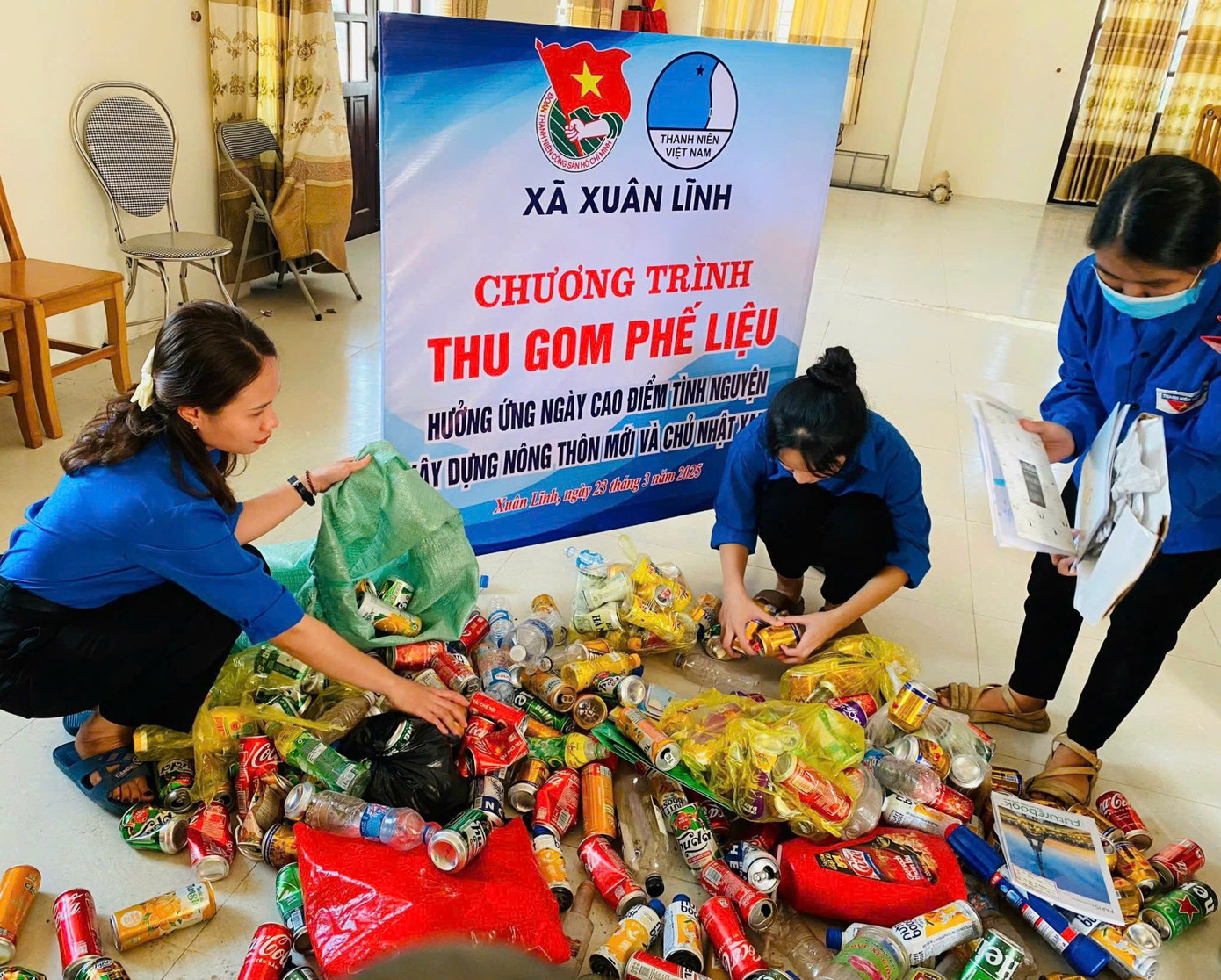 Tháng 3 tuổi trẻ Hà Tĩnh đang sôi nổi với nhiều hoạt động thể hiện rõ tinh thần trách nhiệm với cộng đồng, cùng với đó góp sức trẻ vào công cuộc phát triển của tỉnh nhà.