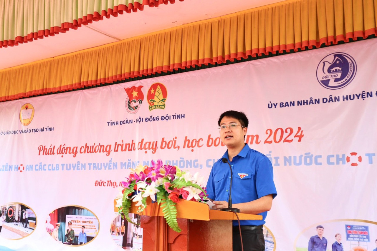 Anh Nguyễn Viết Hải Đăng - Phó Bí thư Tỉnh Đoàn Hà Tĩnh phát biểu tại buổi lễ phát động.