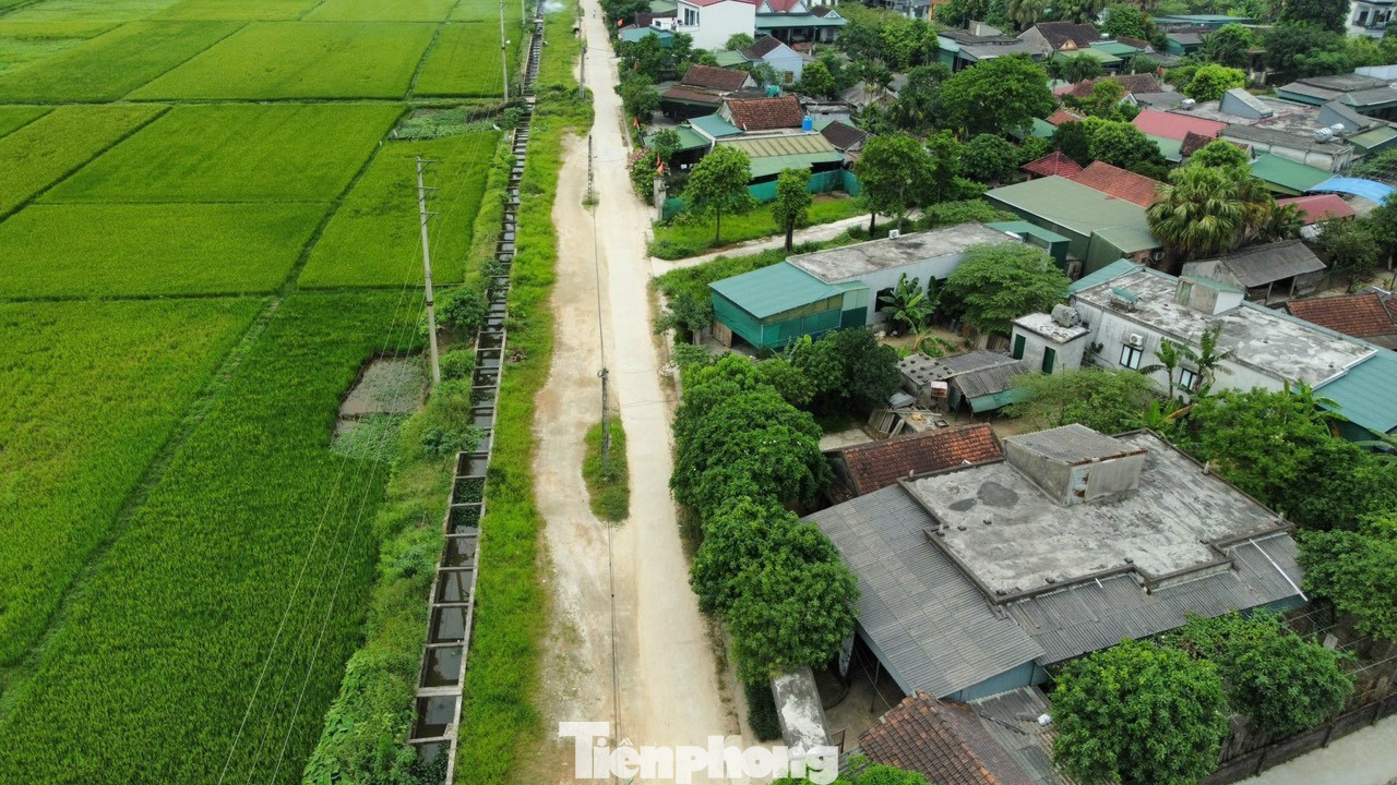 Nhằm phát triển kinh tế, hạ tầng, UBND xã Thạch Hưng (thành phố Hà Tĩnh, tỉnh Hà Tĩnh) đã đầu tư xây dựng Dự án đường Mai Thúc Loan đến Nguyễn Du kéo dài với tổng vốn đầu tư 14 tỷ đồng.