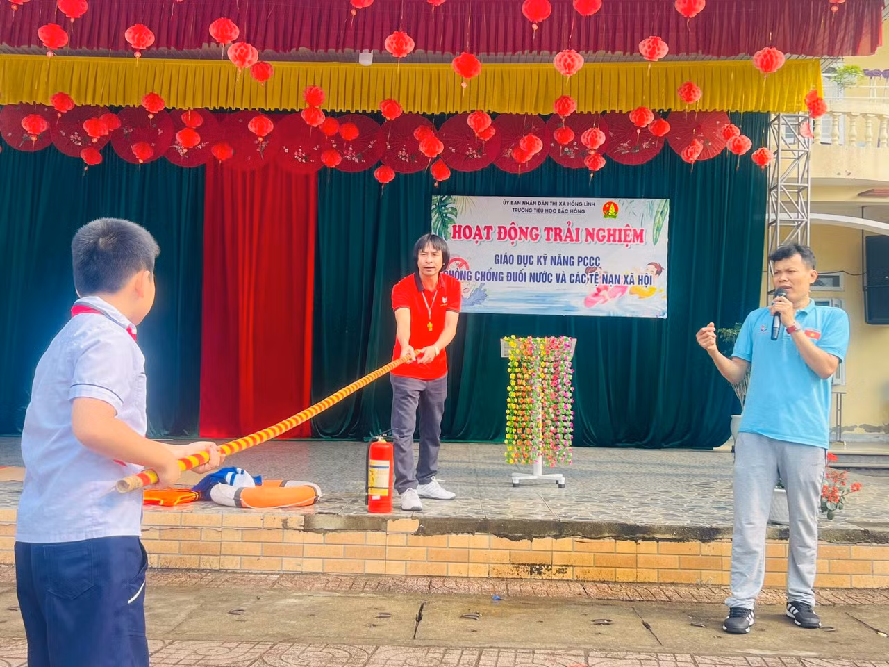 Với sự đa dạng trong công tác tuyên truyền, học sinh Hà Tĩnh đang được các nhà trường trang bị thêm nhiều kiến thức về phòng, chống đuối nước.