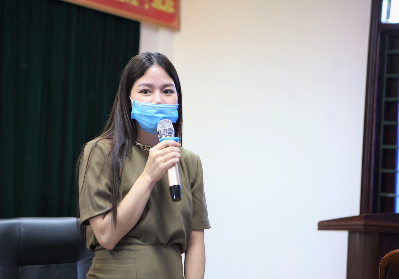 Tại buổi trao quà, bà Nya Chi - Tổng GĐ Công ty TNHH Thương mại &amp; Dịch vụ CSTAR chia sẻ: “Phát huy truyền thống “Uống nước nhớ nguồn”, tri ân đến những cựu thanh niên xung phong, công ty có món quà món quà nhỏ, động viên tinh thần các cô, các bác trong dịp tháng 7 này. Thế hệ chúng cháu luôn biết ơn và mãi noi theo tấm gương của các cựu TNXP”.