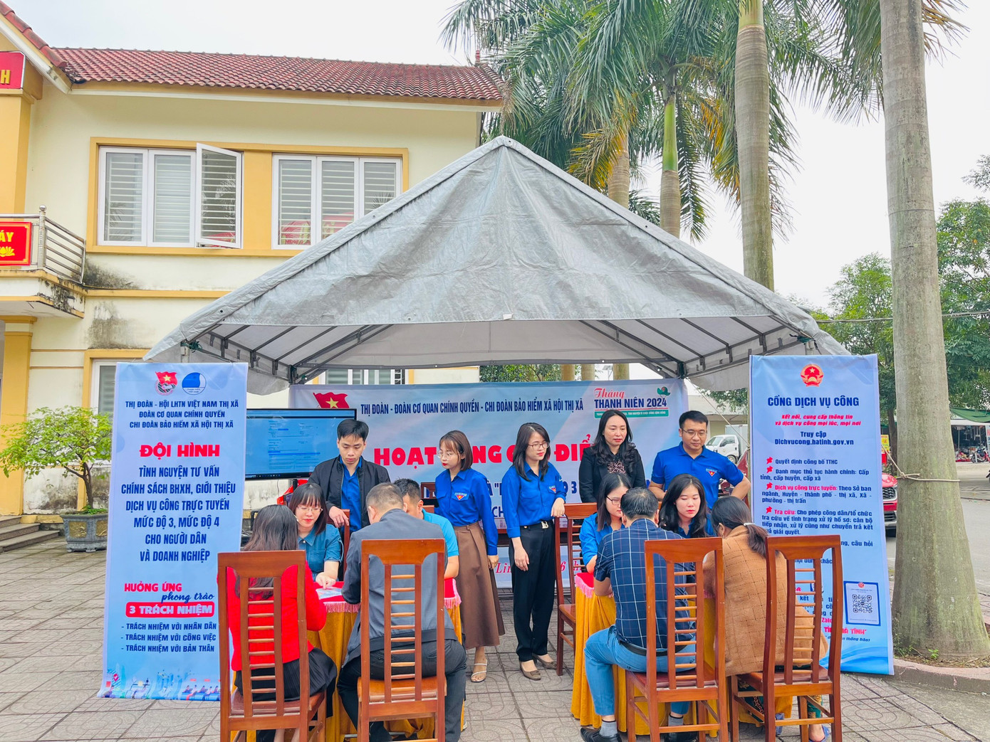 Cùng với đó tổ chức lớp tập huấn nâng cao năng lực số cho ĐVTN, hướng dẫn, cài đặt, đăng ký tài khoản, sử dụng các ứng dụng VNeID, VssID, các ứng dụng thanh toán điện tử…