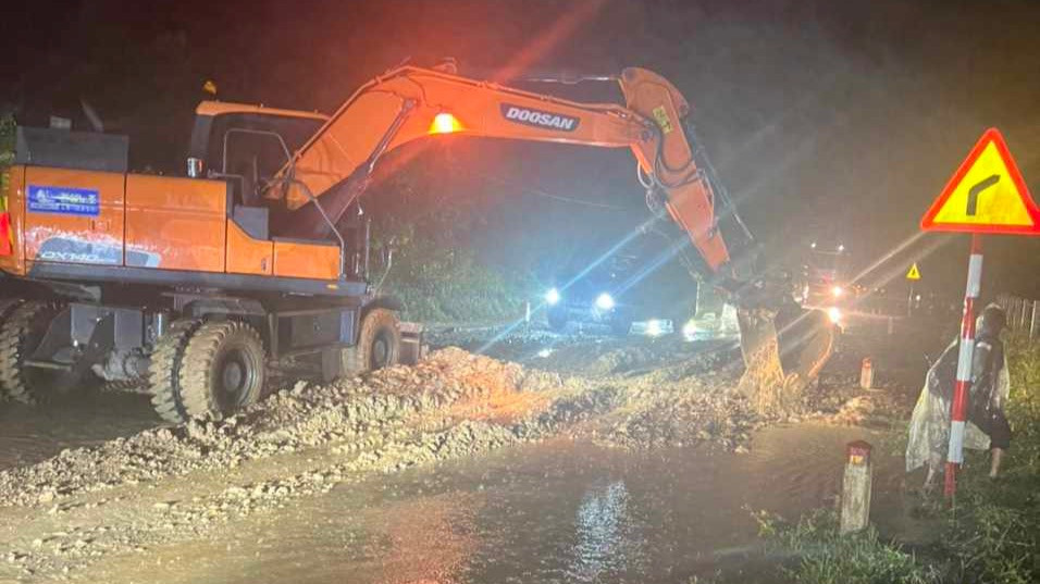 Phương tiện được huy động đến để khắc phục.