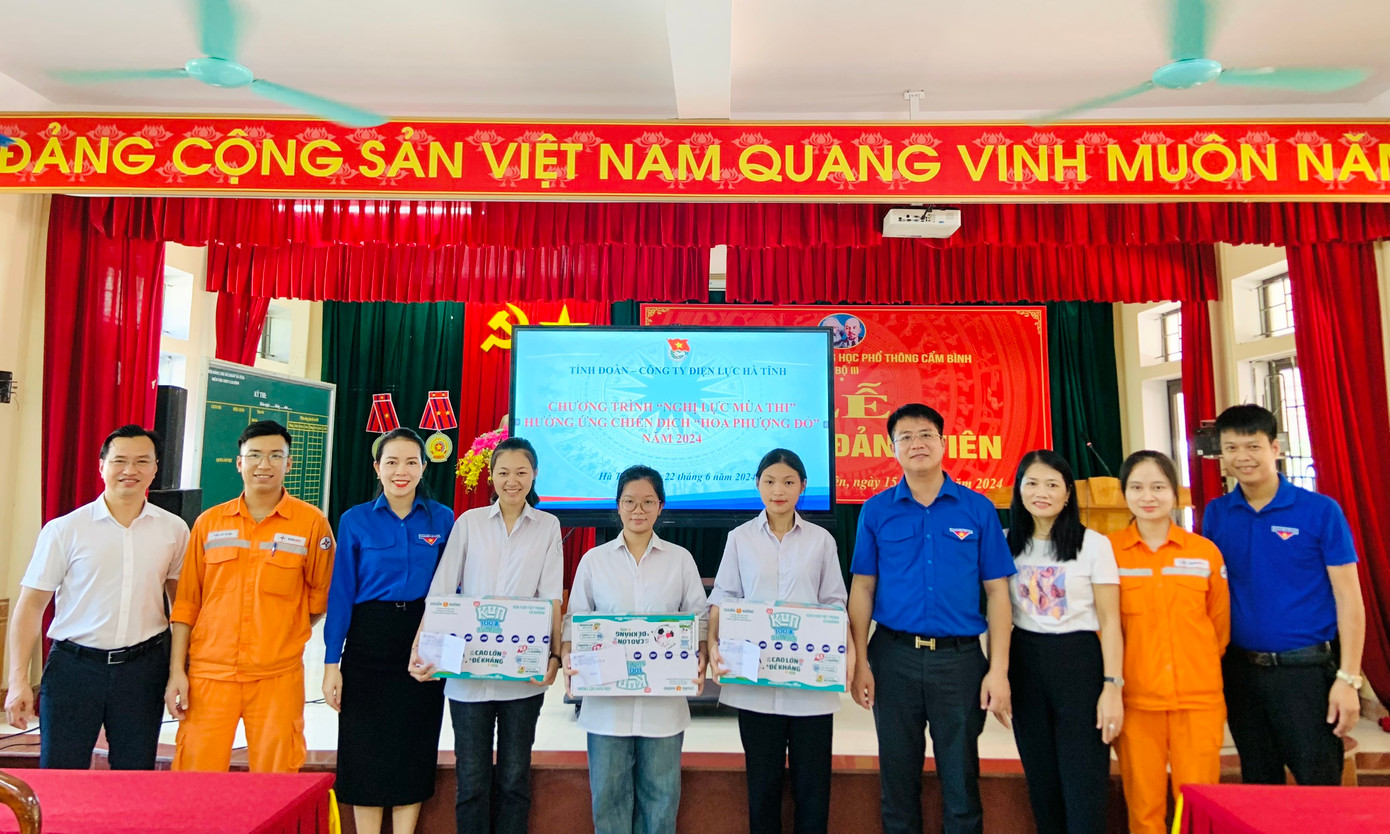 Hoạt động hỗ trợ cho thí sinh có hoàn cảnh khó khăn được Ban Thường vụ Tỉnh Đoàn thực hiện trong nhiều năm qua.